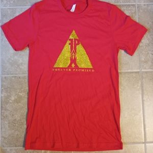 New Short Sleeve Crew Neck Red Tee w/ Gold Graphic